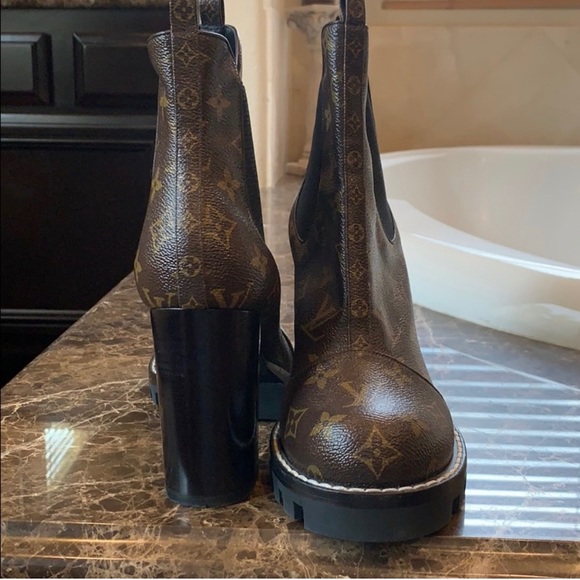 💥NEW Louis Vuitton Booties💥 - Picture 4 of 9